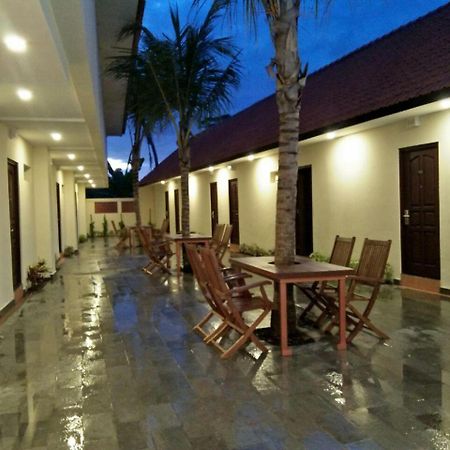 Familytel Bali Hotel Kuta Selatan Exterior photo